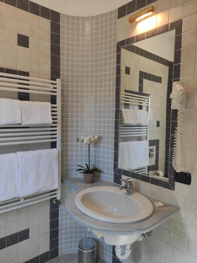 Hotel Giardino Cannobio Ngoại thất bức ảnh