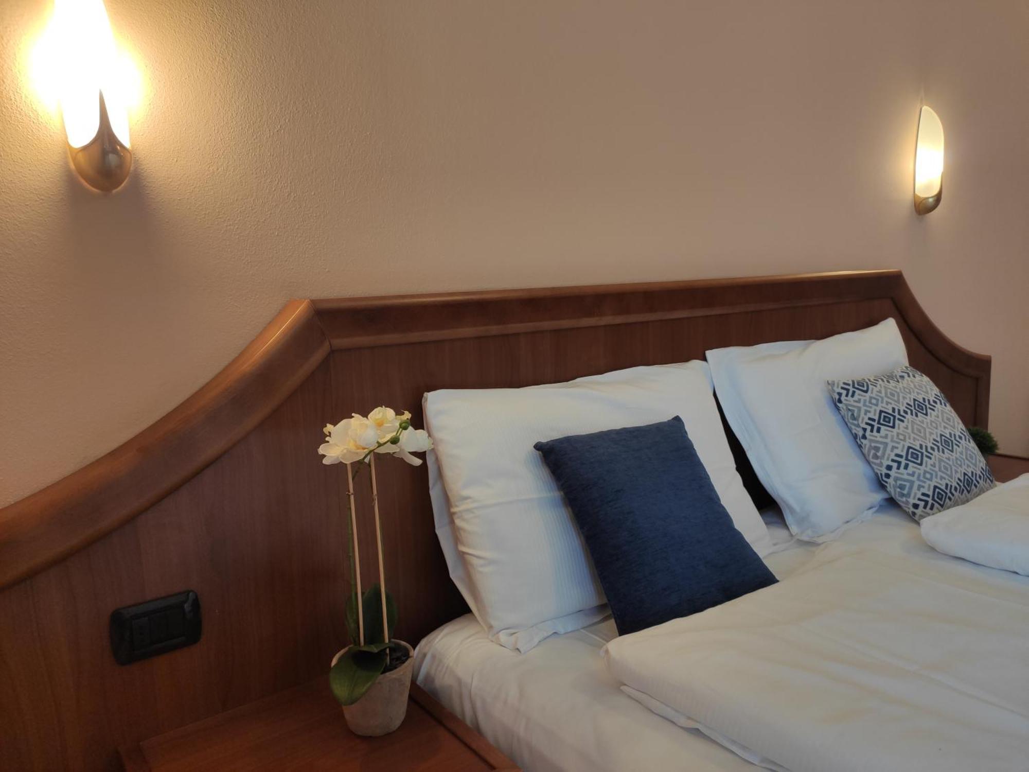 Hotel Giardino Cannobio Ngoại thất bức ảnh